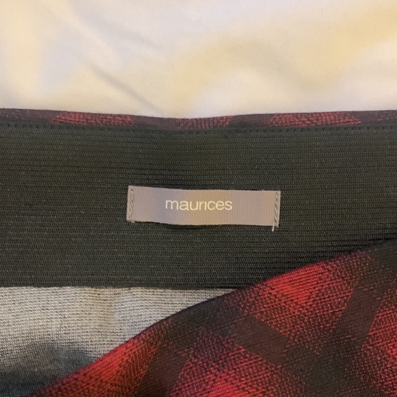 Red plaid Mini skirt by Maurice’s. Size 18w elastic waist - Picture 4 of 4